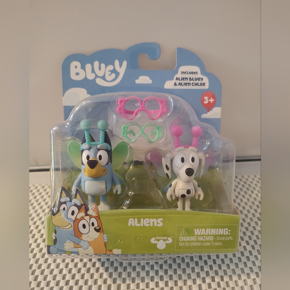 Bluey Cartoon Alien Bluey& Alien Chloe Figures Toy NWT